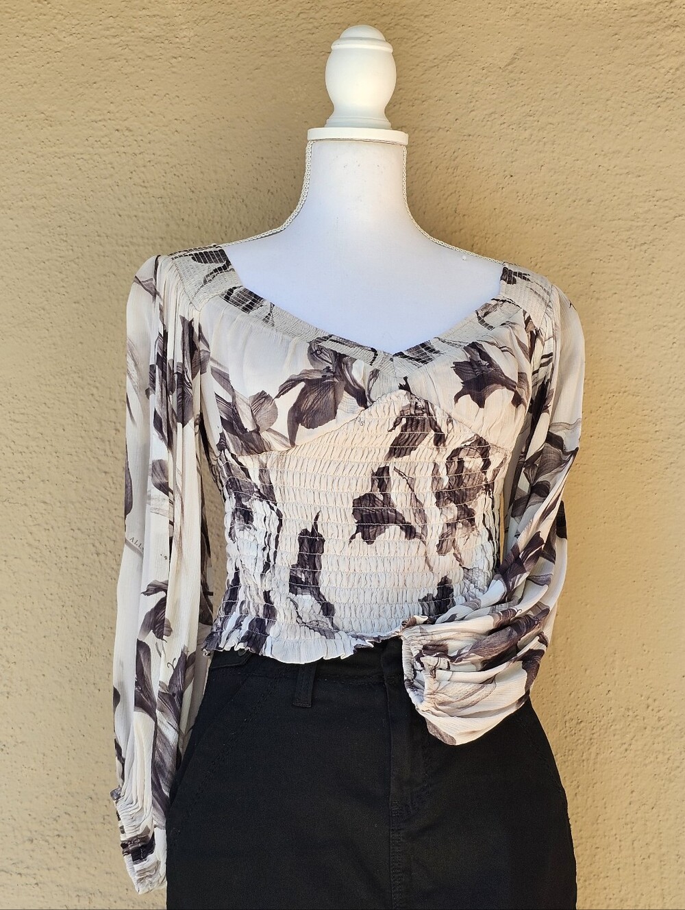 AllSaints Smocked Tia Iris Top in Gray & Cream W/ Bishop Sleeves Sz 6